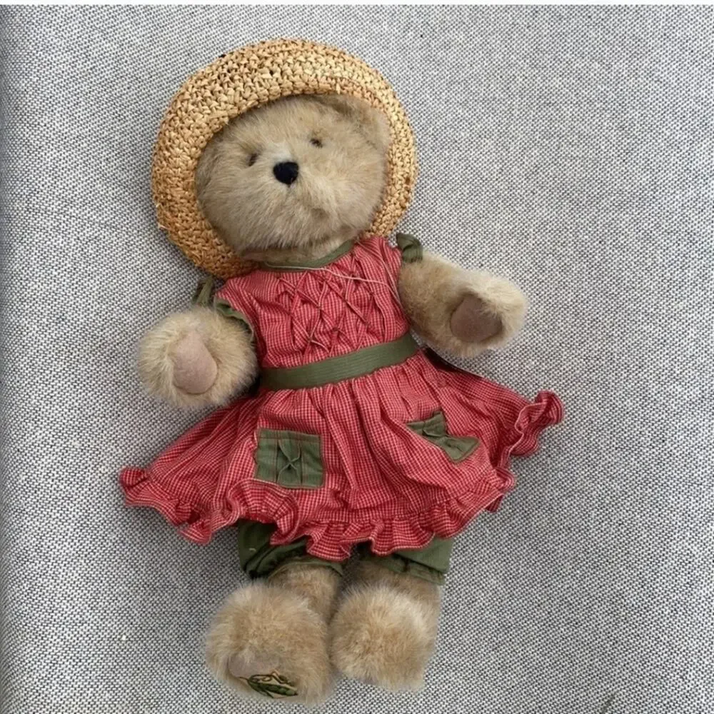 Boyds Bear Best Dressed Series “April Mae Mcveggie” 16